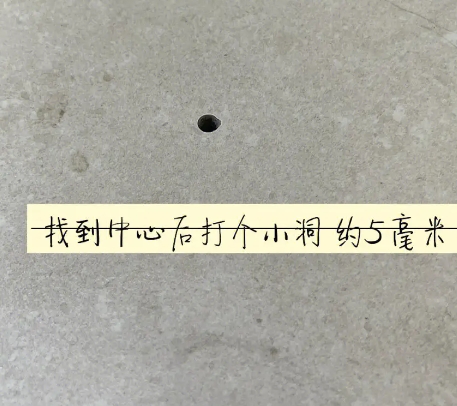 株洲瓷砖空鼓维修公司专业解答在瓷砖铺贴过程中，如果砂料搅拌不均匀，将会带来以下问题
